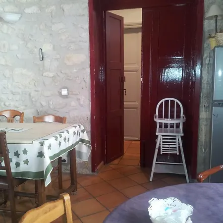 L'oustal Dal Cantou Bed & Breakfast Sigean